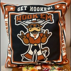 Hook’em Horns Vintage Danbury Mint Pillow